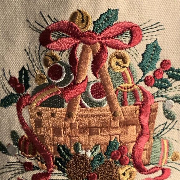 2005 Longaberger Embroidered Holiday Tote Bag Stripe Fabric 9" x 8" x 4.5" NWT - Picture 2 of 12